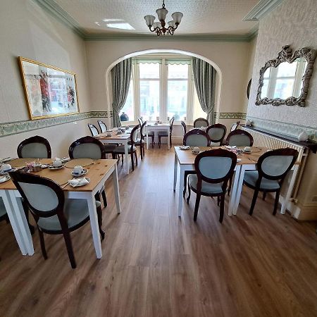 Lily Hotel Blackpool Luaran gambar