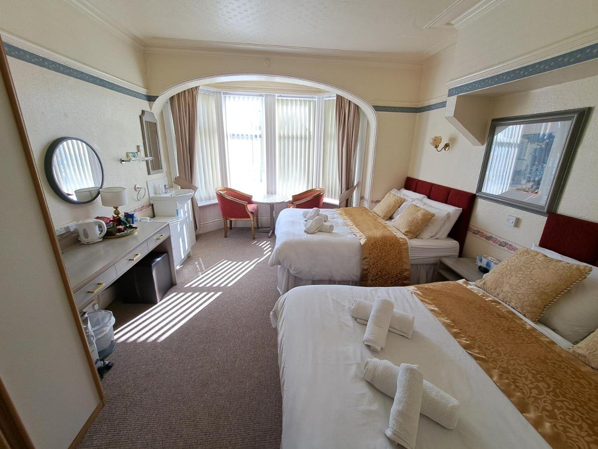 Lily Hotel Blackpool Luaran gambar